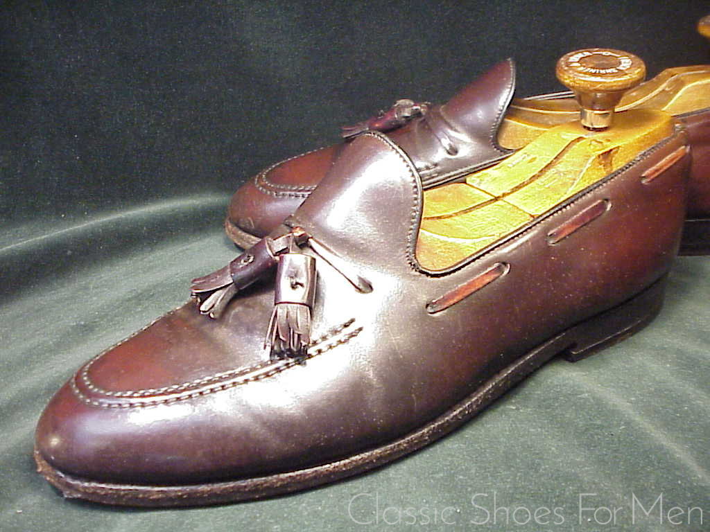 *ALDEN SHELL CORDOVAN Tassel Loafer: US 9.5-10C (42.5-43C) - Image 3