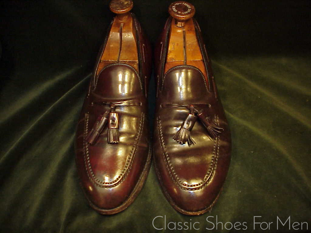 *ALDEN SHELL CORDOVAN Tassel Loafer: US 9.5-10C (42.5-43C) - Image 2