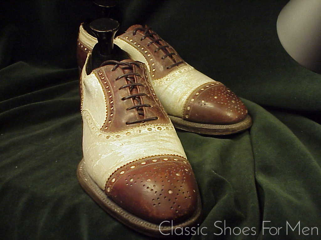*Important Antique Spade Sole Oxford Spectator, Cir. 1920: US 9D (42D) - Image 9