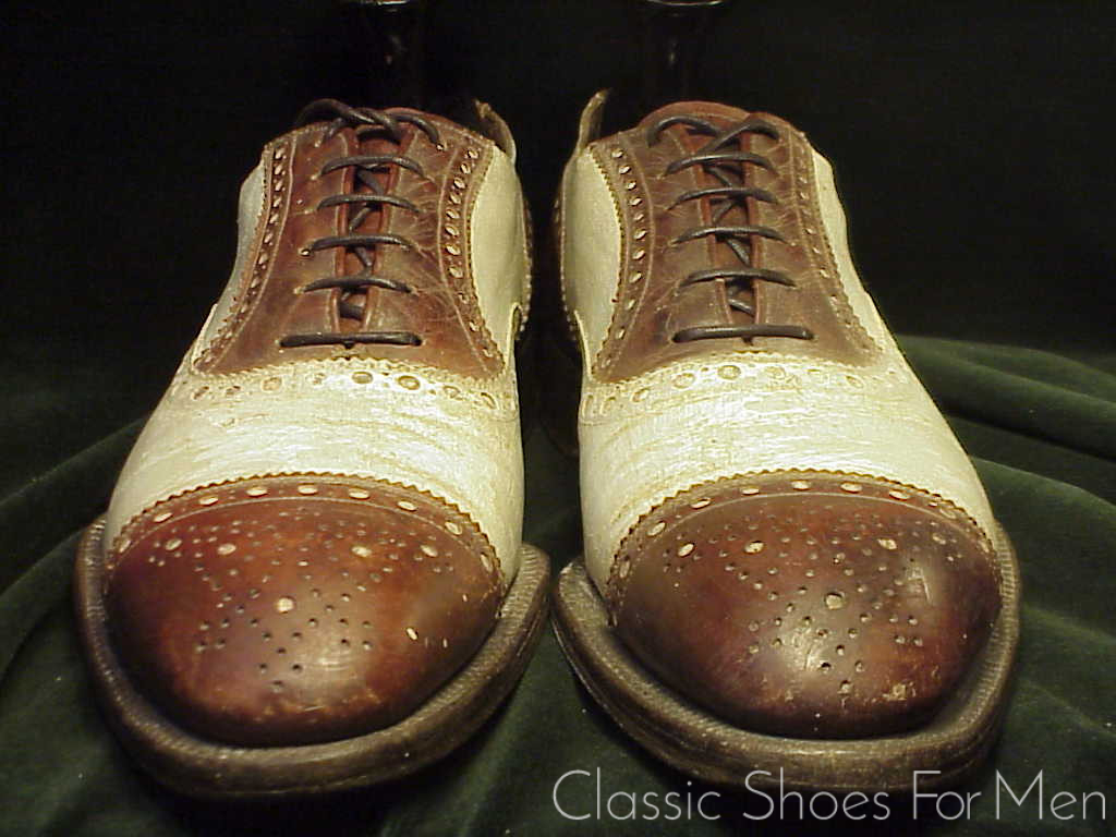 *Important Antique Spade Sole Oxford Spectator, Cir. 1920: US 9D (42D) - Image 5