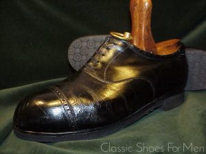*JOHN LOBB (London) BESPOKE Cap-Toe Oxford Brogue  & Trees: 44.5-45 WIDE (US 11-11.5 WIDE).