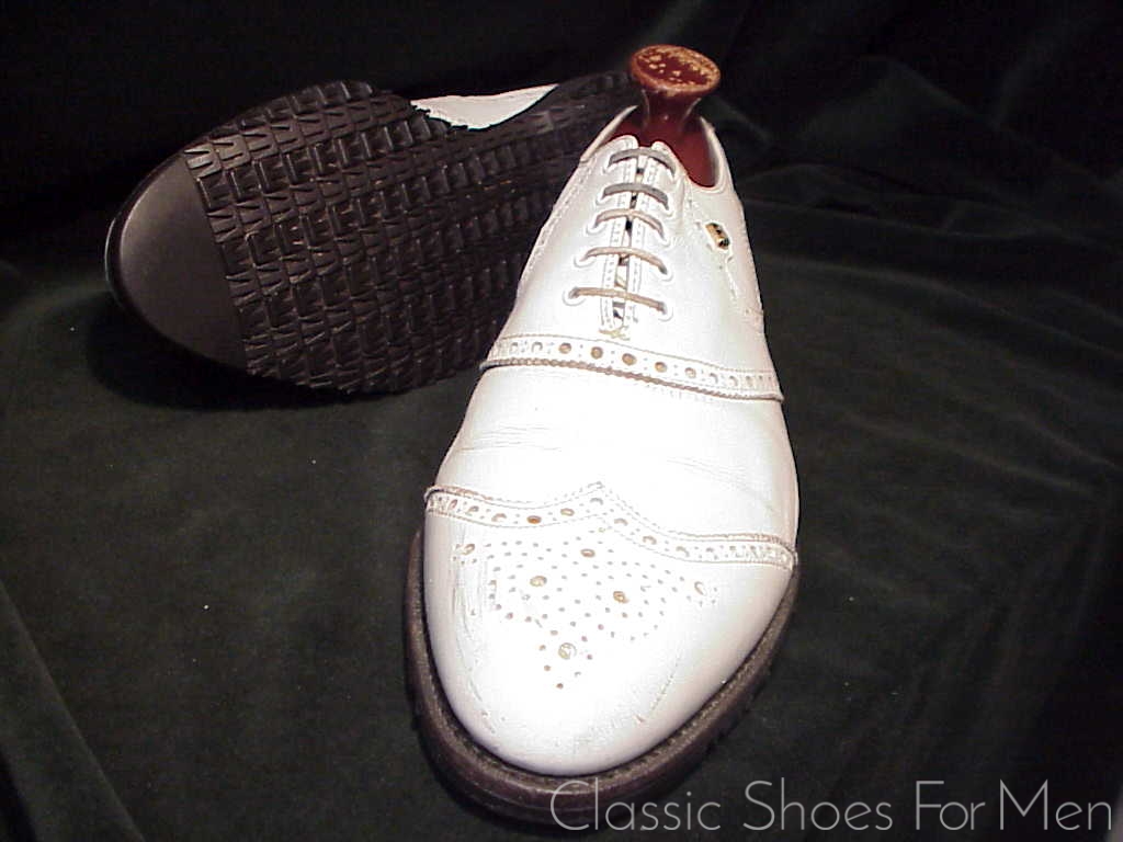 *Near new - WHITE All-Weather FOOTJOY Full Brogue Oxford, Circa 1980: 43-43.5 WIDE (US10 WIDE) - Image 4