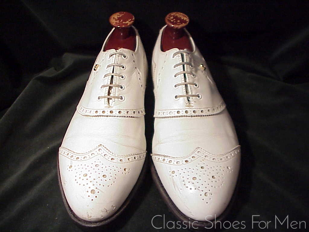 *Near new - WHITE All-Weather FOOTJOY Full Brogue Oxford, Circa 1980: 43-43.5 WIDE (US10 WIDE) - Image 2