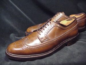 *Vintage HANOVER U.S.A, L. B. Sheppard Signatures, Full Brogue Derby, Circa 1980: US 10C (43-43.5C)