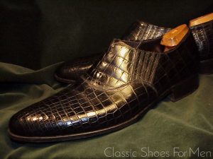 *JOHN LOBB Important BESPOKE Alligator Tuczek Style Slip-on, Circa 1970: 44-44.5D (US 10.5-11D)