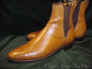 *SUTOR MANTELLASSI Tan Chelsea Boot: 43D (US 10D)