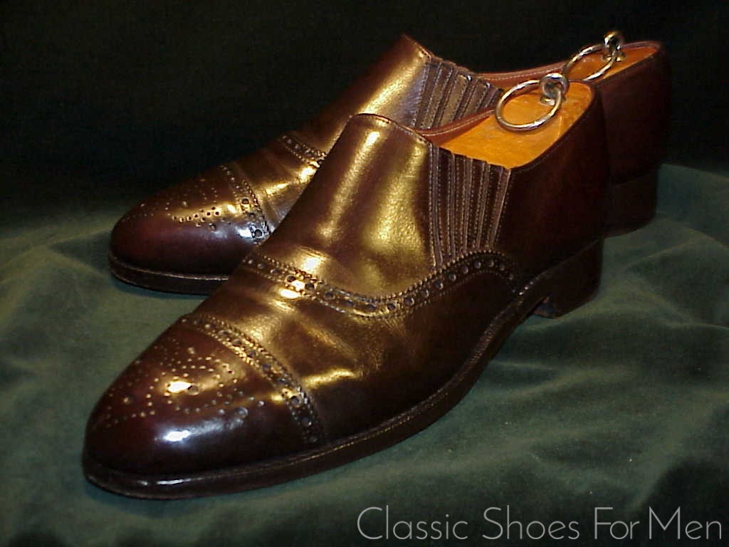 *NEW & LINGWOOD (Poulson, Skone & Co.) Tuczek Gusseted Slipper: 41.5-42D (US 8.5-9D) - Image 13