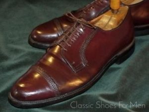 *Vintage WALK-OVER SHELL CORDOVAN Cap-Toe Derby, Circa 1970: 44,5-45 Narrow (US 11-11.5 Narrow)