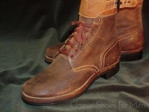 *NEW Antique U.S. ARMY Issue W.W.II COMBAT BOOT, Feb. 16, 1945: US 9-9.5D (42-42,5D)