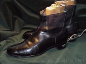 *Bespoke MOSS BROS. British Army Officer's Mess Boot & Spurs, Circa 1960: 41,5D (US 8.5D)