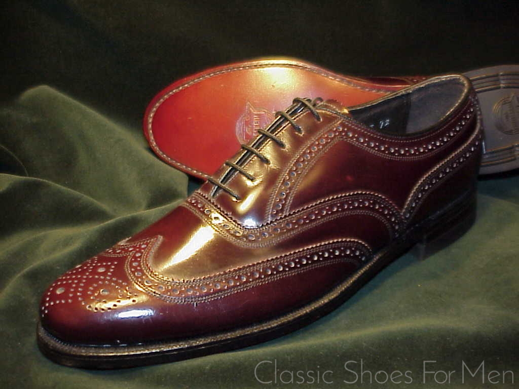 *NEW - THE FLORSHEIM SHOE Full Brogue Oxford, Circa 1980: 42 Narrow (US 9 Narrow)