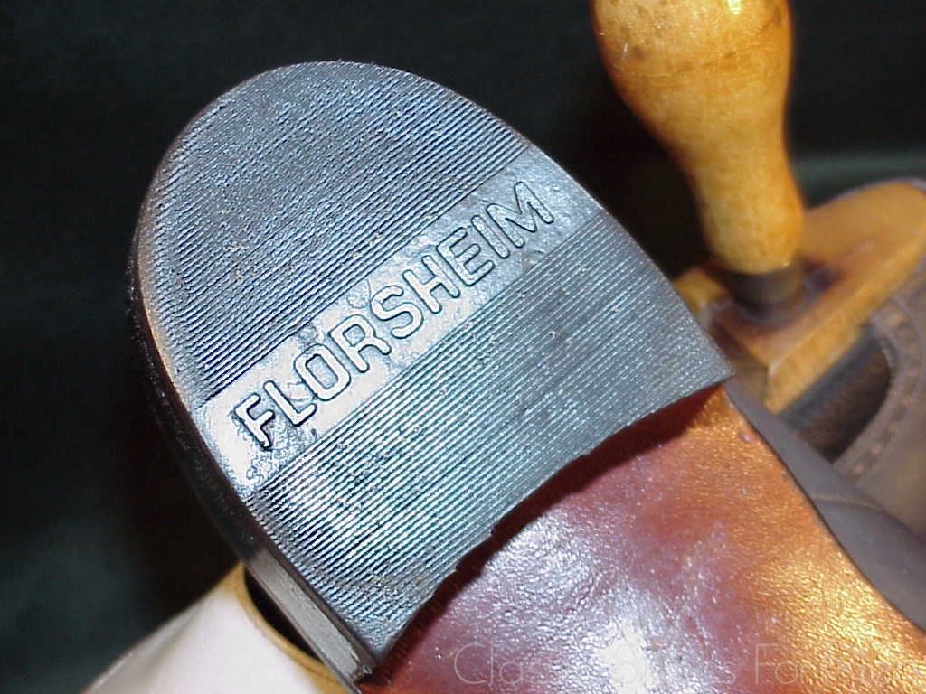 *Like new - Vintage FLORSHEIM Gray Wing Tip Spectator Loafer: 41.5D (US 8.5D) - Image 10