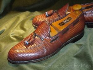 *Vintage FOOTJOY Eidechse - Brown Lizard Tassel Loafer, Circa 1970: 42.5C (9.5C US)