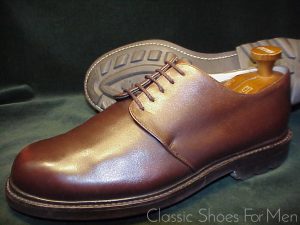 +J. FENESTRIER (Paris) All-Weather Brown Derby: 43-43.5D/E (US 10D/E).